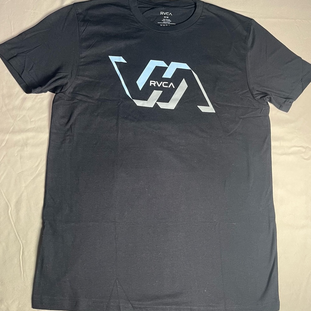 NWOT - RVCA Black Men's Tee